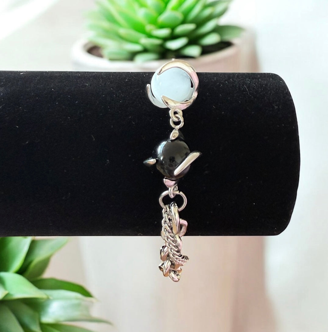 Mickie Wyatt Stainless Steel Glass Cat’s Eyes Chain Bracelet